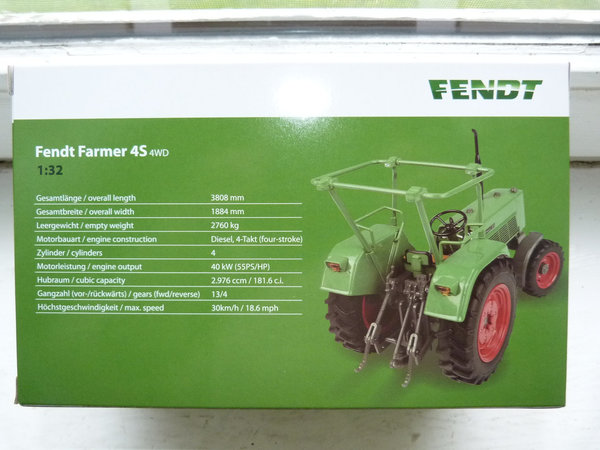 Fendt Farmer 4S mit Allrad und Überrollbügel UH 6257